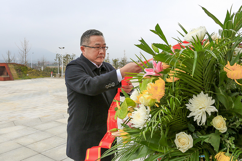 安慶師范大學校黨委理論學習中心組開展專題學習教育活動