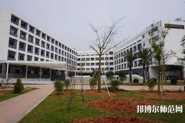 深圳師范大學(xué)西麗校區(qū)招生辦聯(lián)系電話(huà)