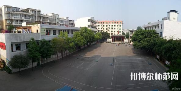 天府新區(qū)成人中等專業(yè)幼兒師范學(xué)校2020年報名條件、招生要求、招生對象