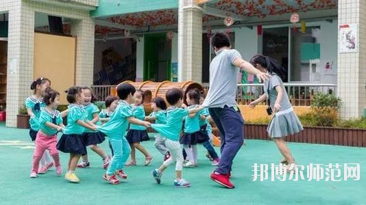 成都2020年初中生讀什么幼師學校最好