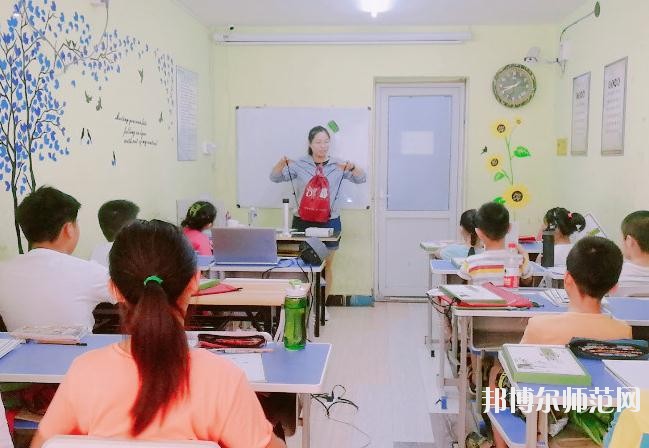 廣州2020年男生讀幼師學校學什么專業(yè)好