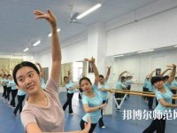 廣州2020年女生在幼師學校學什么好