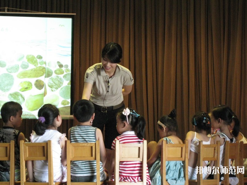 南京2020年女生讀什么幼師學校