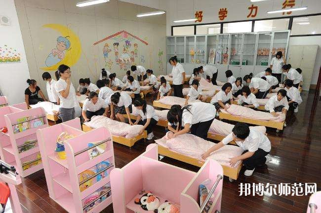 黃石2020年初中生讀幼師學校好嗎