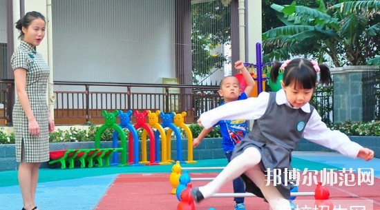 去讀幼師學(xué)校學(xué)什么對以后好一點(diǎn)