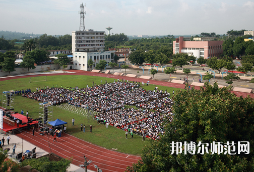 湛江2020年男生讀什么幼師學(xué)校