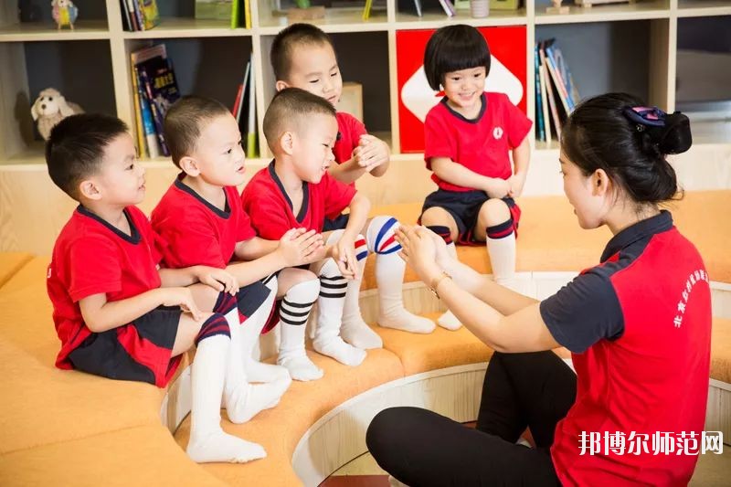 六盤水2021年幼師學校有哪些專業(yè)適合女生