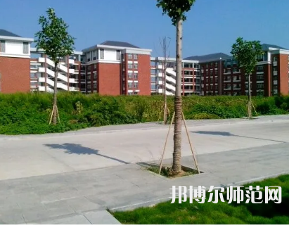 2023年淮北師范大學(xué)信息學(xué)院是民辦大學(xué)還是公辦